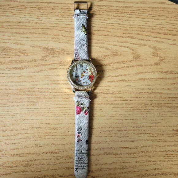 Eiffel Tower Watch - Picture 1 of 2